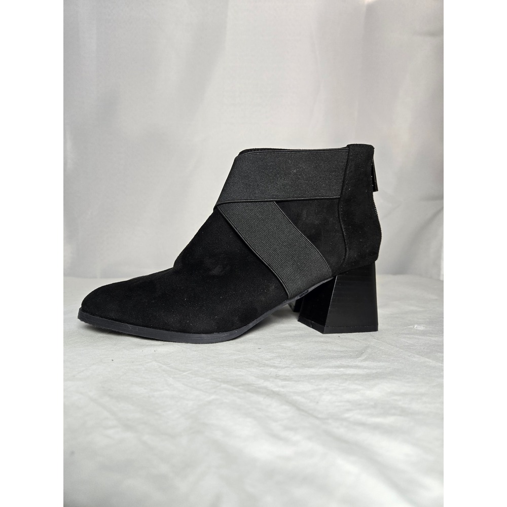 Anne Klein Rivka Black Faux Suede Block Heel Ankle Bootie Size 6.5 US(MSRP $160)